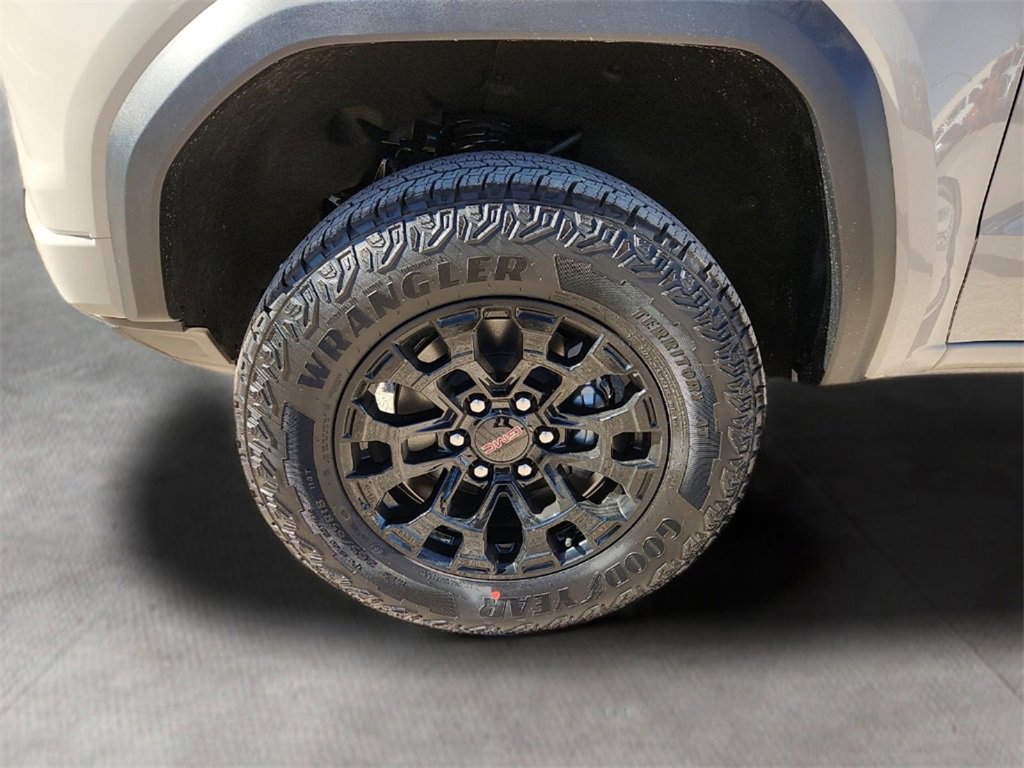 New 2026 GMC Canyon Elevation image 9