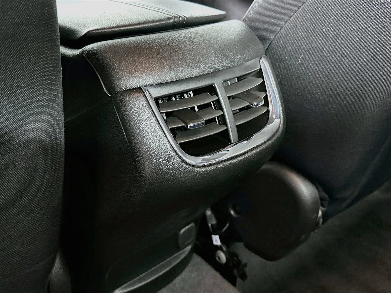 Used 2023 Chevrolet Malibu LT FWD image 26
