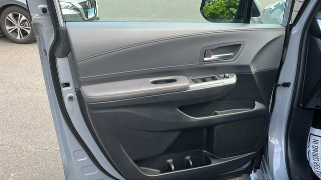 Certified 2024 Toyota Sienna XLE Woodland Edition image 9