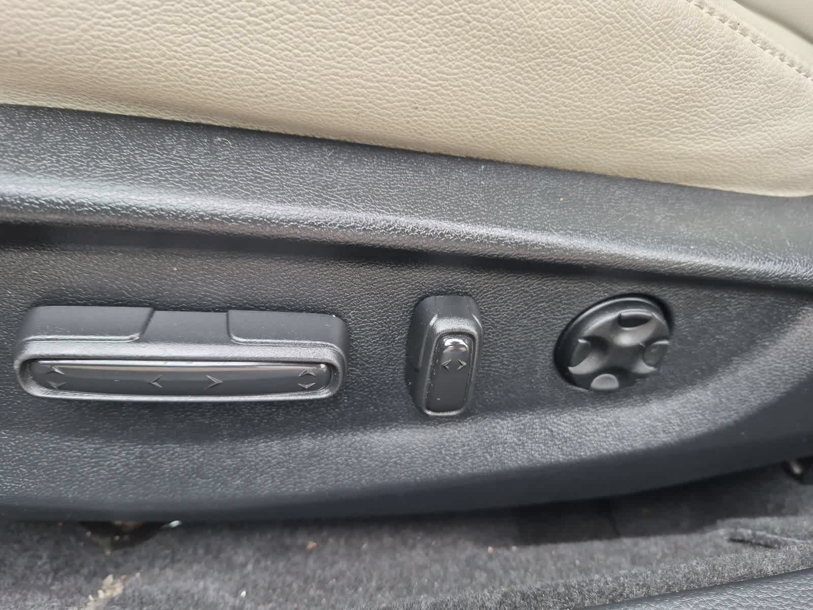 Used 2018 Honda Accord Touring image 17
