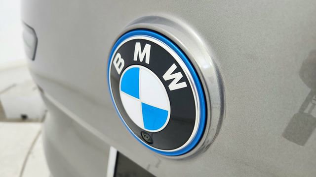 Used 2024 BMW iX xDrive50 w/ Premium Package image 16