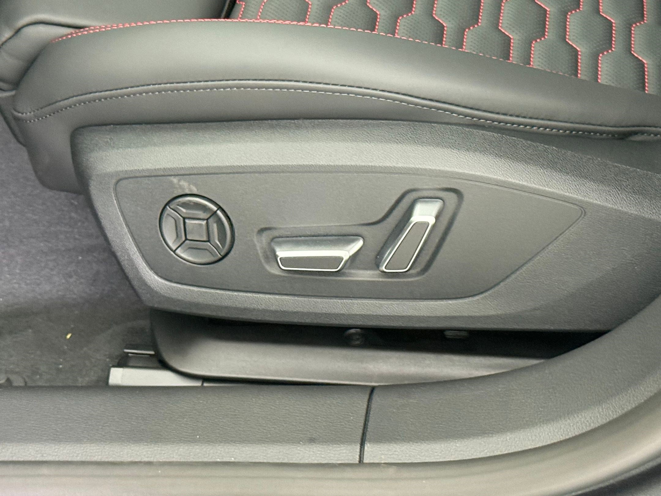 New 2026 Audi RS 7 Performance image 15