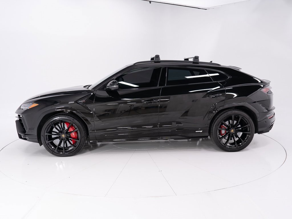 Used 2023 Lamborghini Urus S image 2