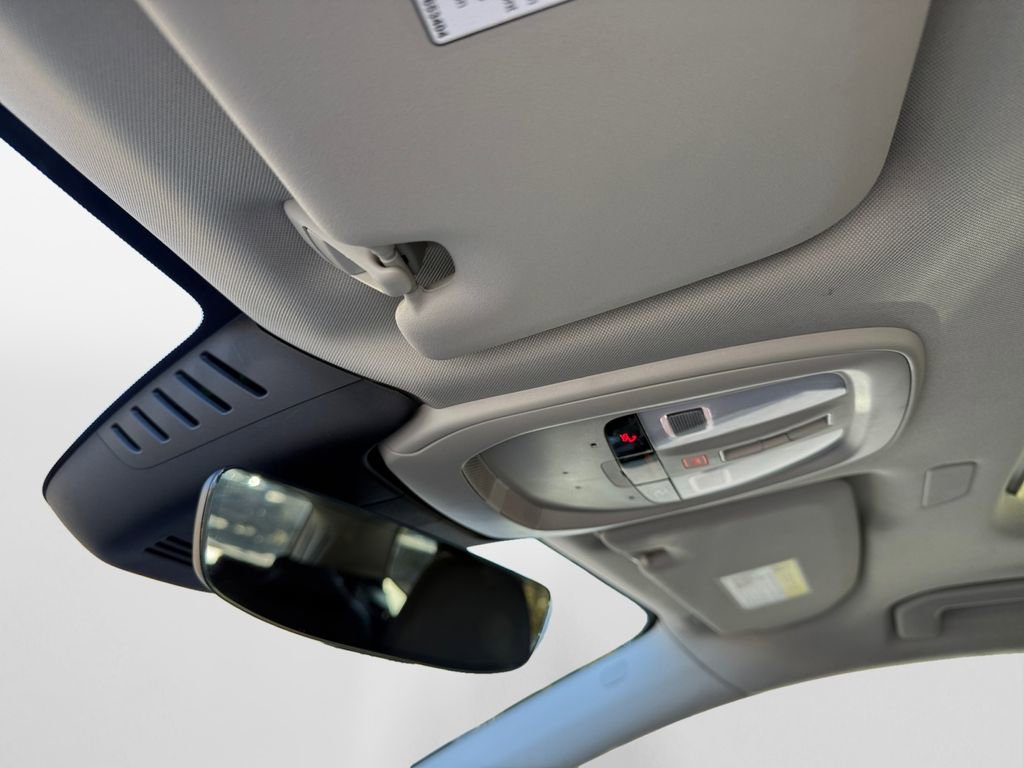 Used 2024 Volvo XC60 B5 Plus image 27