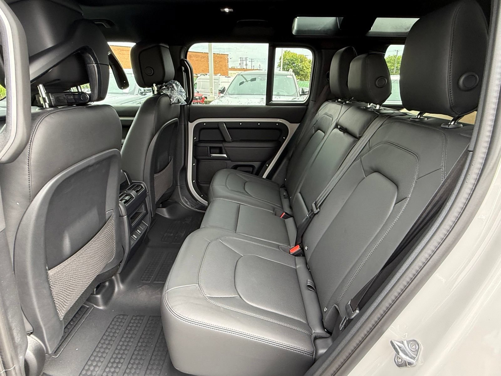 New 2026 Land Rover Defender 110 S AWD/4WD image 15
