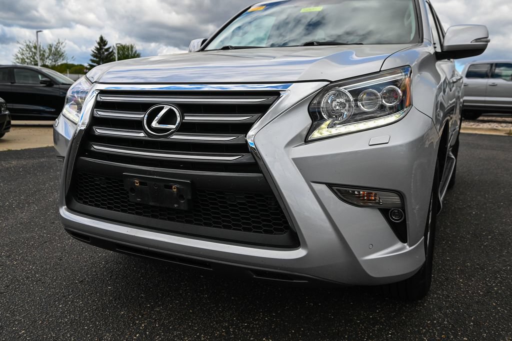 Used 2017 Lexus GX 460 Premium w/ Premium Package AWD/4WD image 10