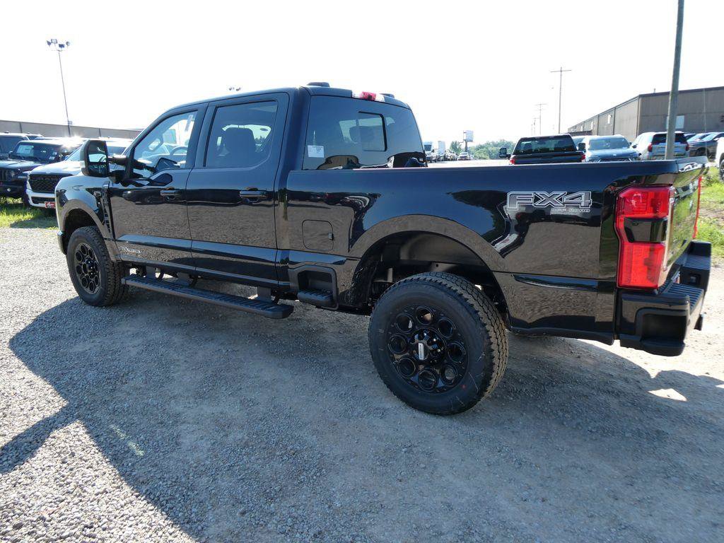 New 2026 Ford F250 Lariat w/ Black Appearance Package AWD/4WD image 8