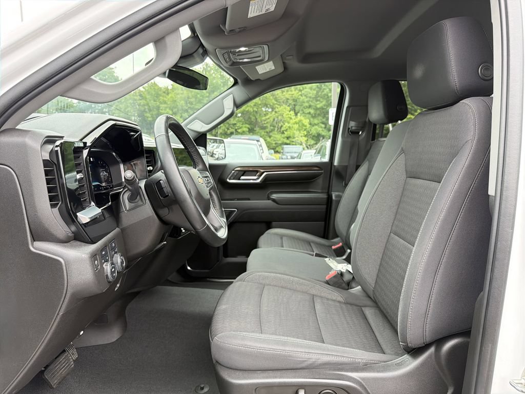 Used 2023 Chevrolet Silverado 1500 LT w/ Protection Package AWD/4WD image 11