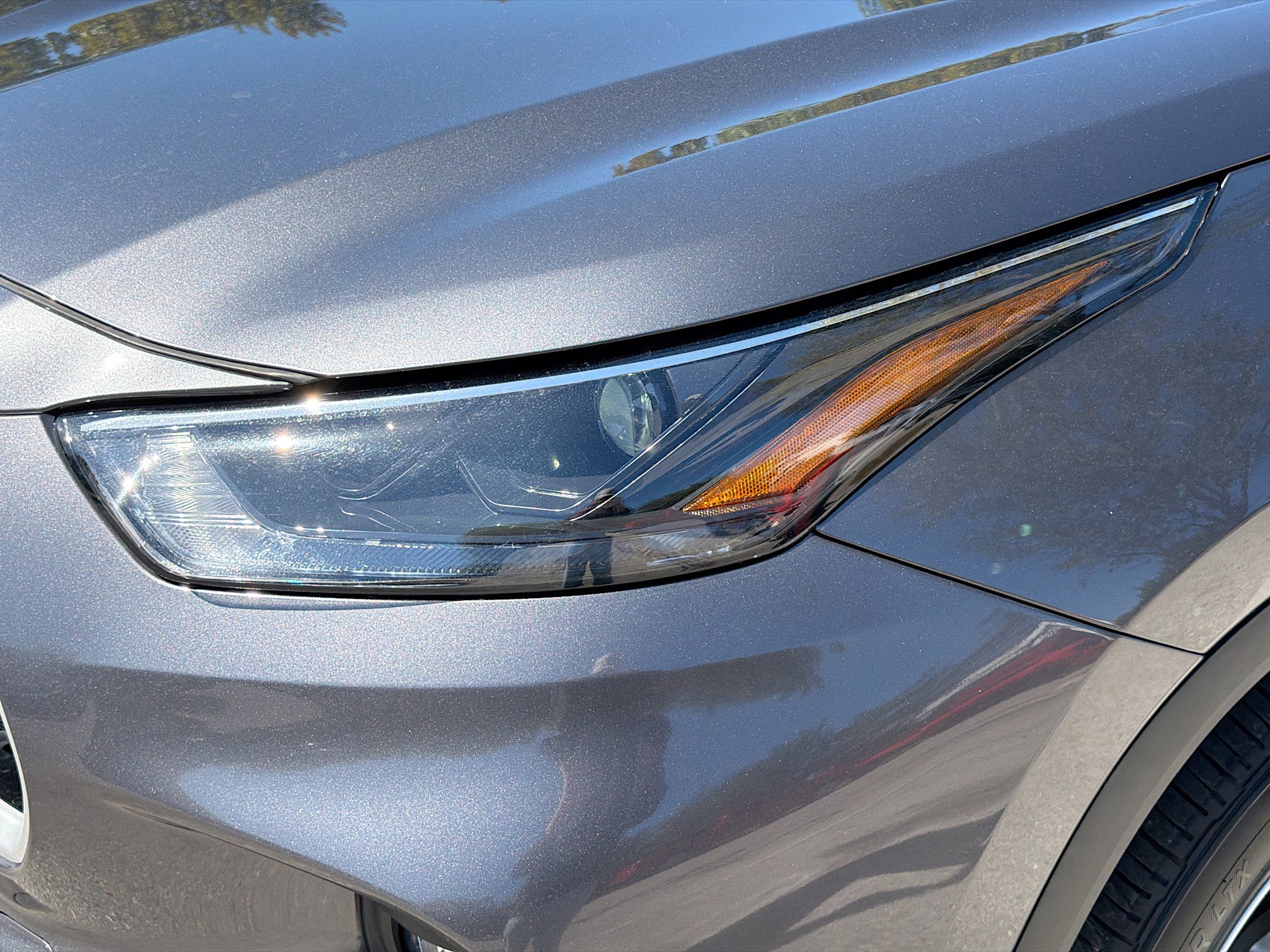 Used 2024 Toyota Highlander LE image 9