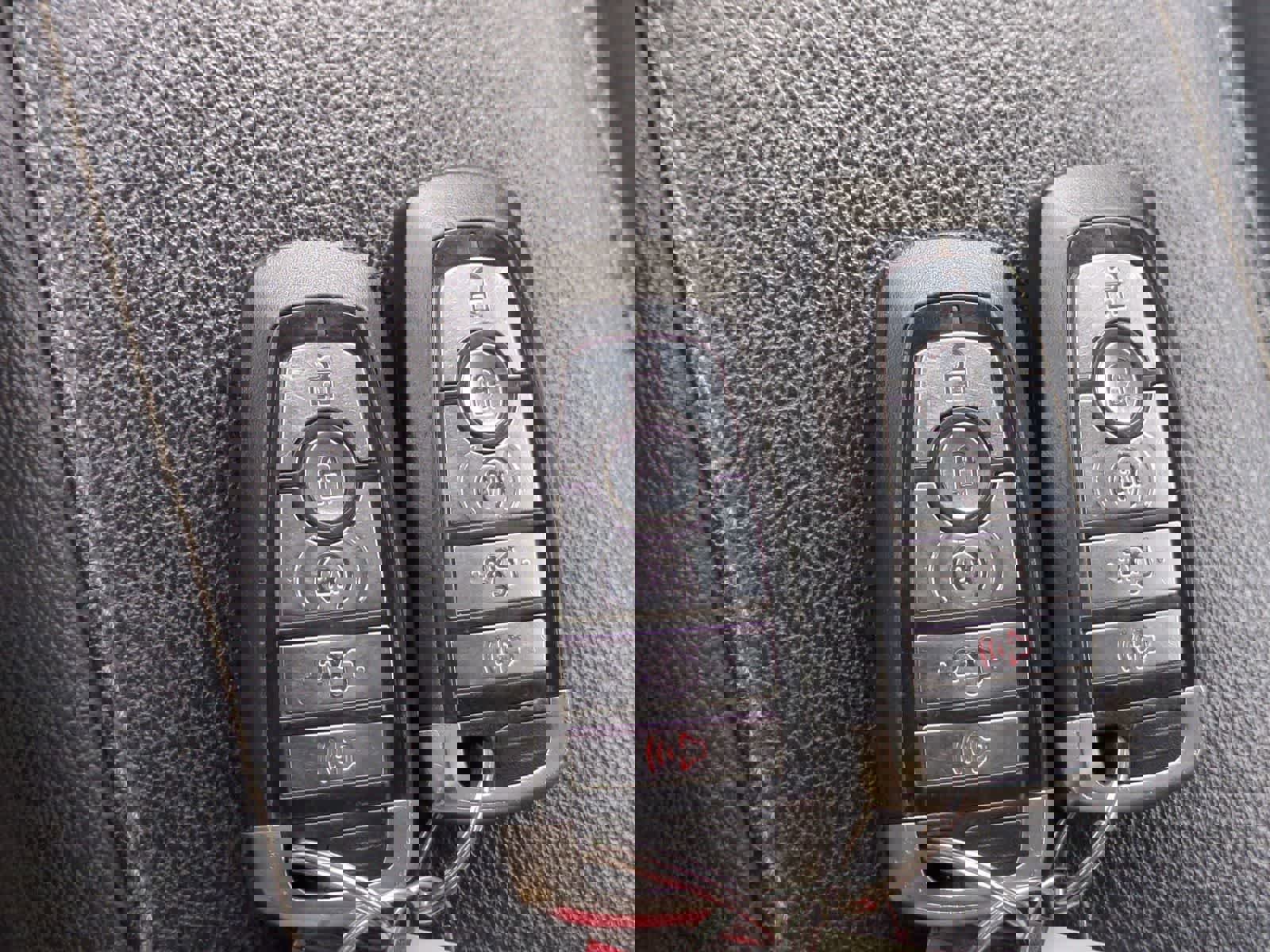 Used 2017 Ford Fusion Titanium image 34