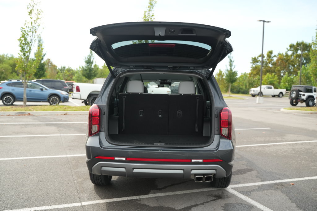 Used 2025 Hyundai Palisade SEL FWD image 17