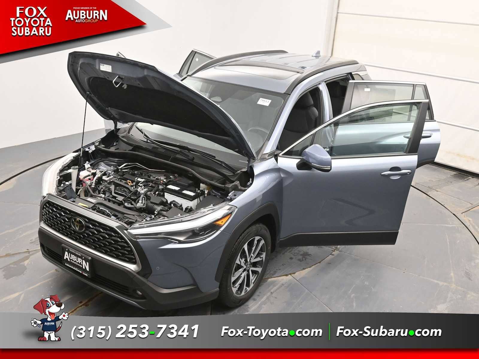 Used 2023 Toyota Corolla Cross XLE w/ Convenience Package image 38