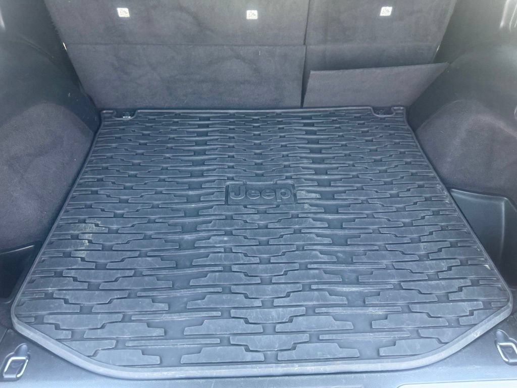 Used 2015 Jeep Grand Cherokee Limited AWD/4WD image 44