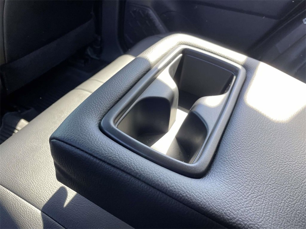 Used 2023 Toyota RAV4 SE image 12