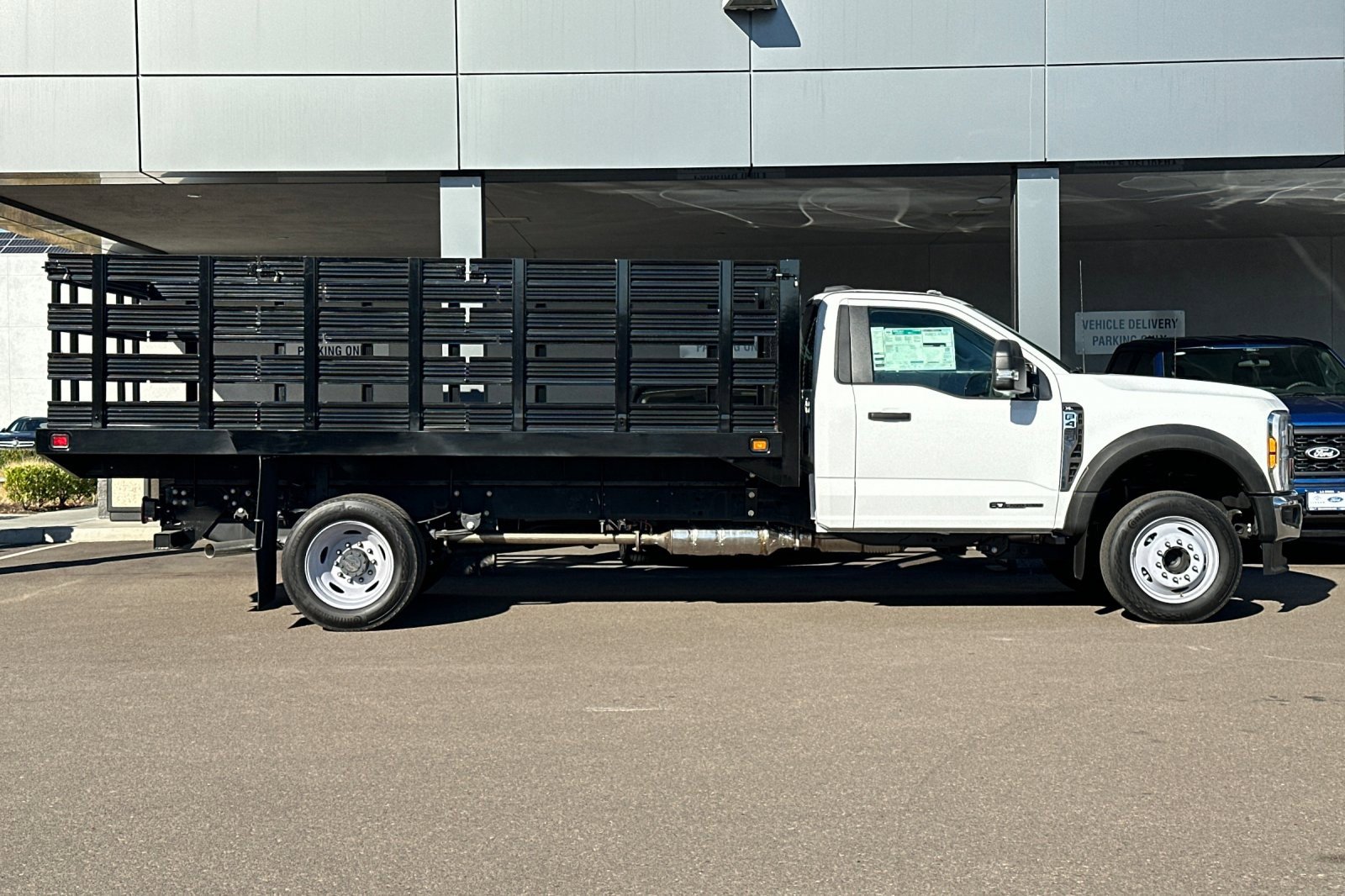 Used 2024 Ford F450 XL image 2