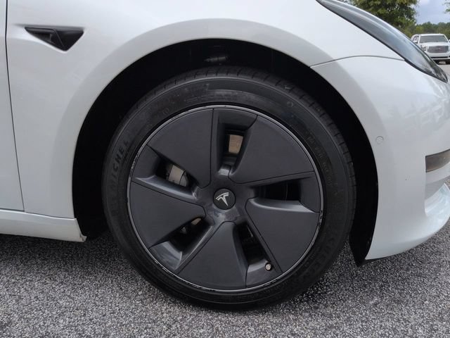 Used 2022 Tesla Model 3 Long Range AWD/4WD image 9