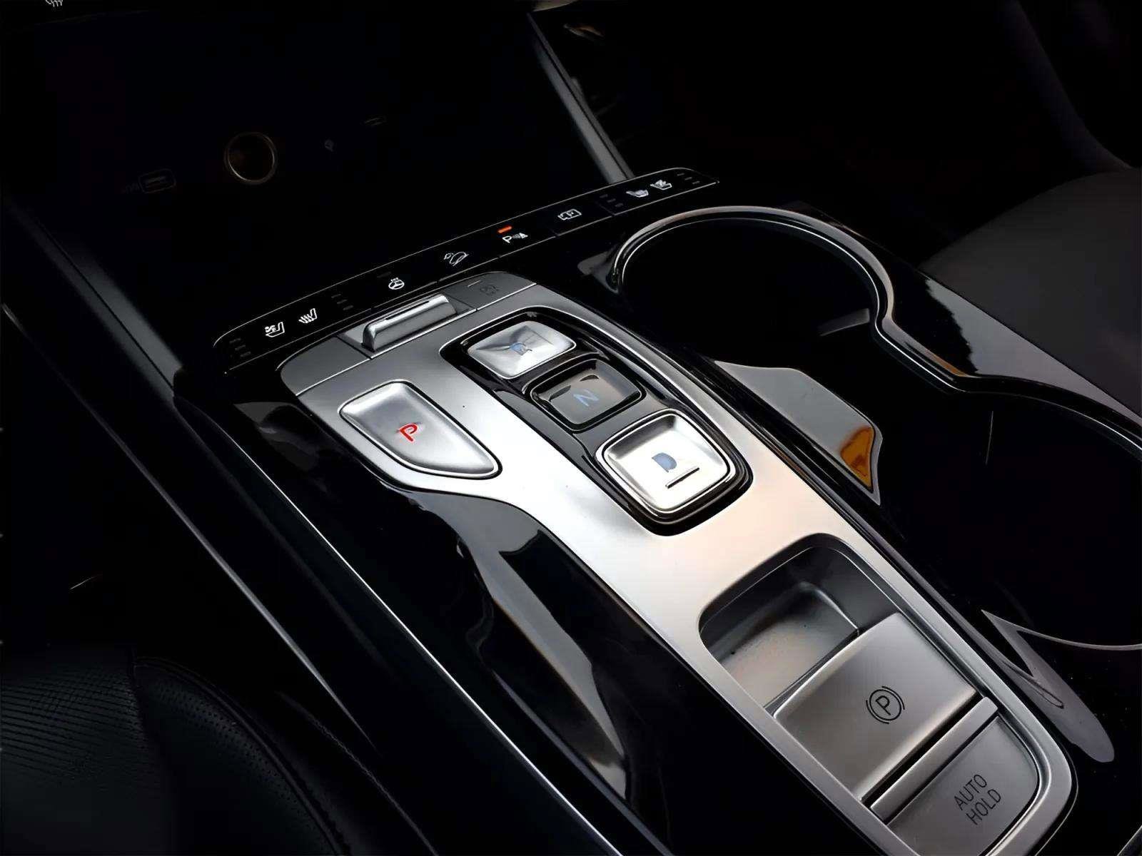 Certified 2023 Hyundai Tucson Limited w/ Cargo Package image 15