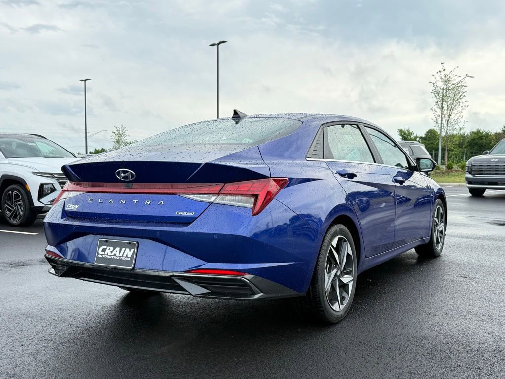 Used 2023 Hyundai Elantra Limited FWD image 5