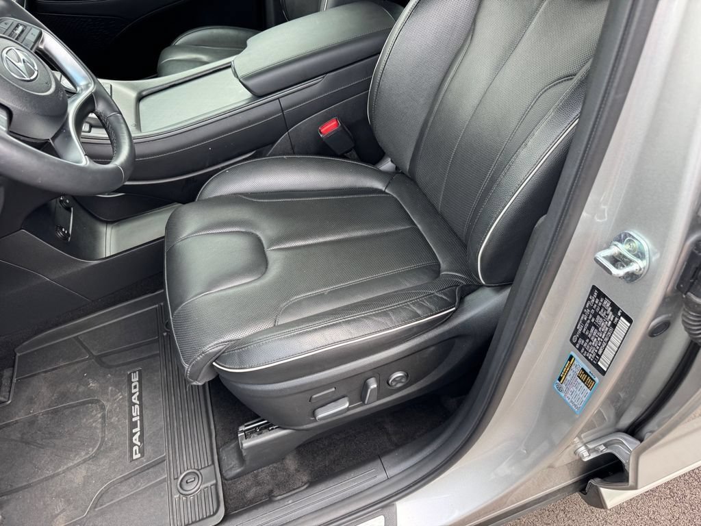 Used 2024 Hyundai Palisade Limited FWD image 8