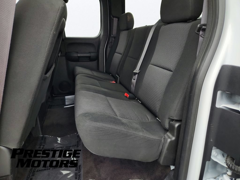 Used 2013 Chevrolet Silverado 2500 LT w/ Interior Plus Package AWD/4WD image 17