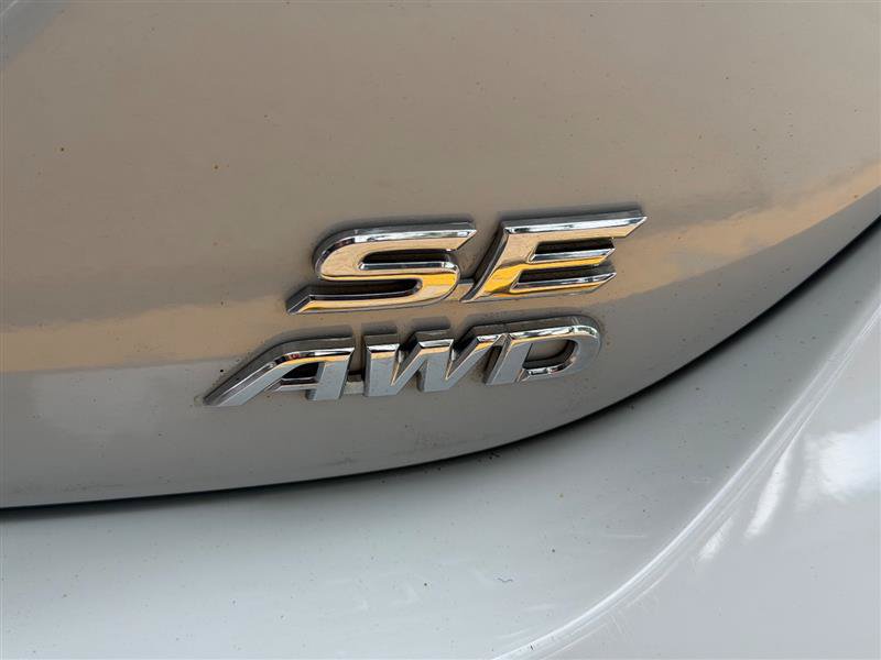 Used 2024 Toyota Camry SE w/ Cold Weather Package AWD/4WD image 17