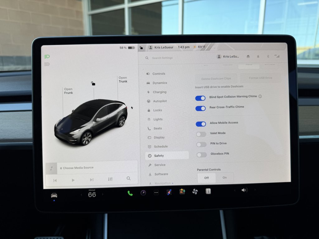 Used 2020 Tesla Model Y Long Range image 21