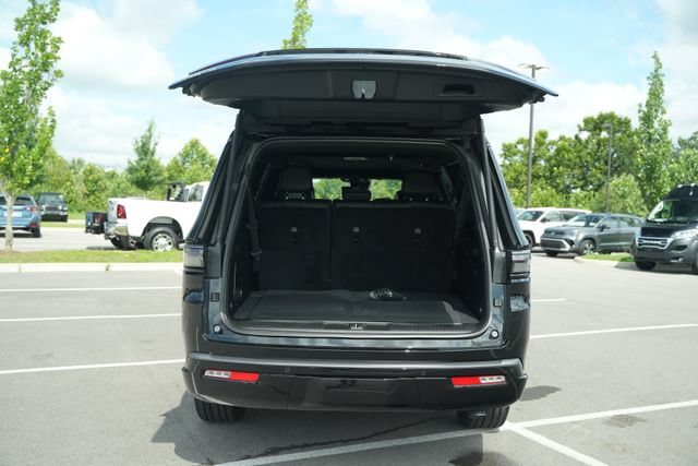 New 2026 Jeep Grand Wagoneer L Limited AWD/4WD image 16