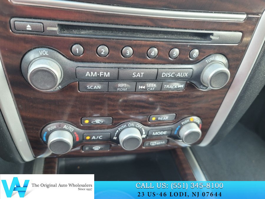 Used 2014 Nissan Pathfinder Platinum w/ Platinum Premium Package AWD/4WD image 26