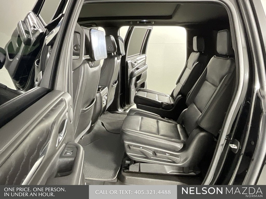 Used 2021 GMC Yukon XL Denali w/ Denali Ultimate Package image 12