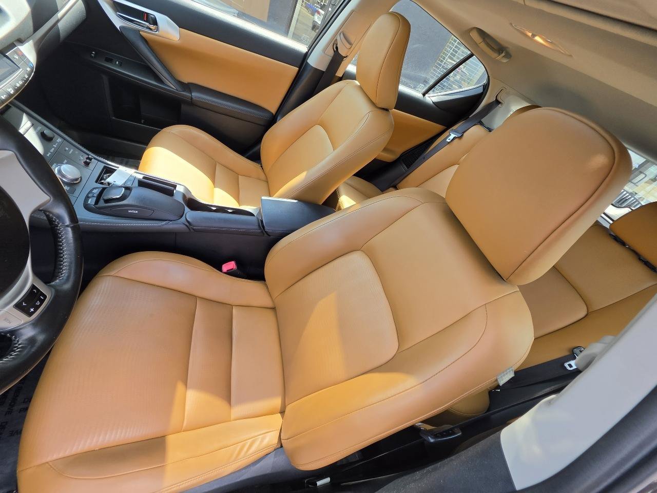 Used 2013 Lexus CT 200h w/ Premium Pkg w/Navigation FWD image 14