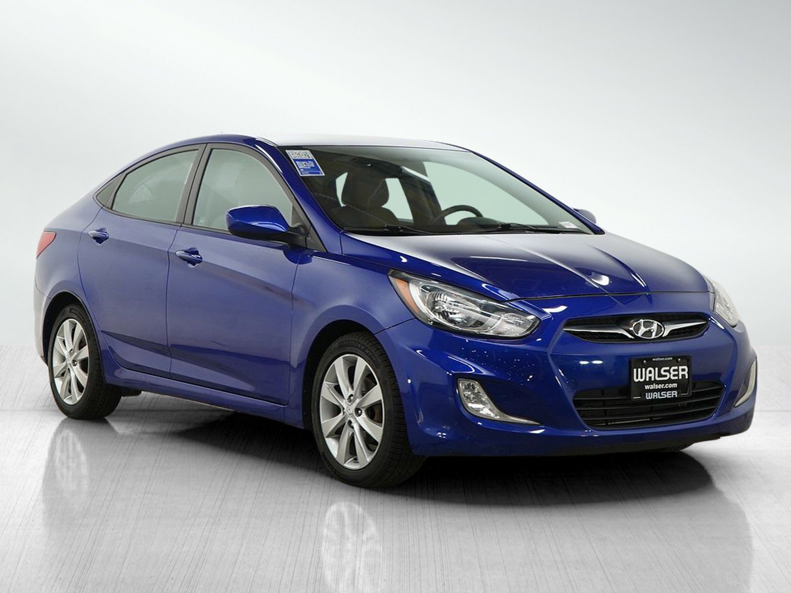 Used 2013 Hyundai Accent GLS w/ Premium Pkg FWD image 7