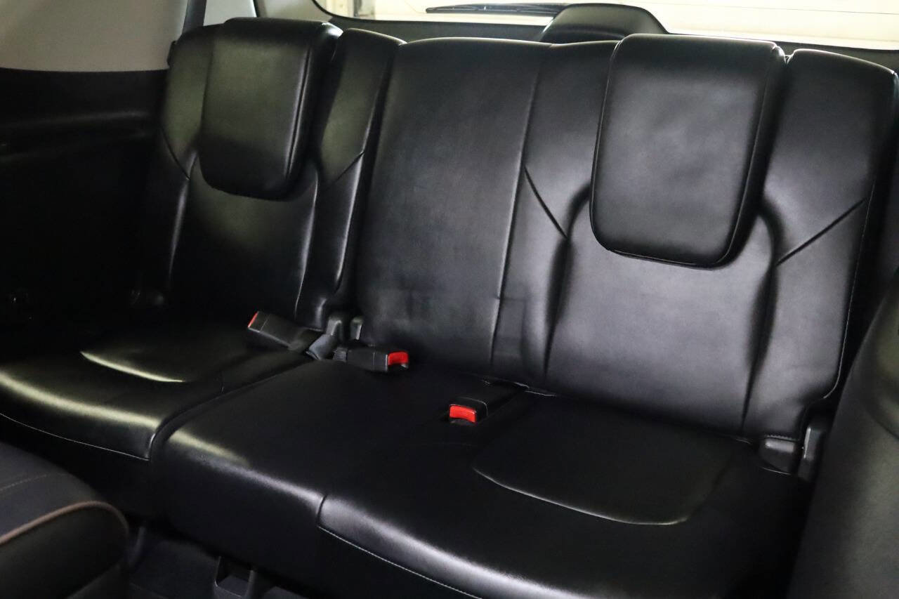Used 2024 Nissan Armada Platinum w/ Captain's Chairs Package image 30