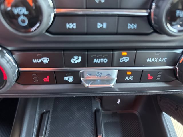 New 2026 Ford Bronco Big Bend w/ Black Diamond Package AWD/4WD image 34