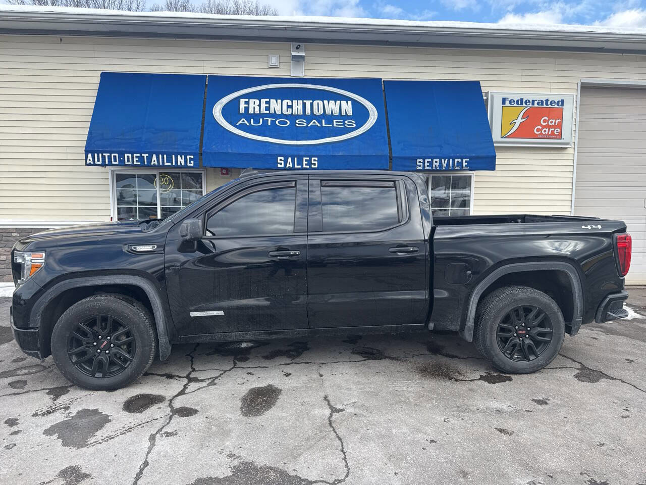 Used 2020 GMC Sierra 1500 Elevation w/ Elevation Value Package image 2