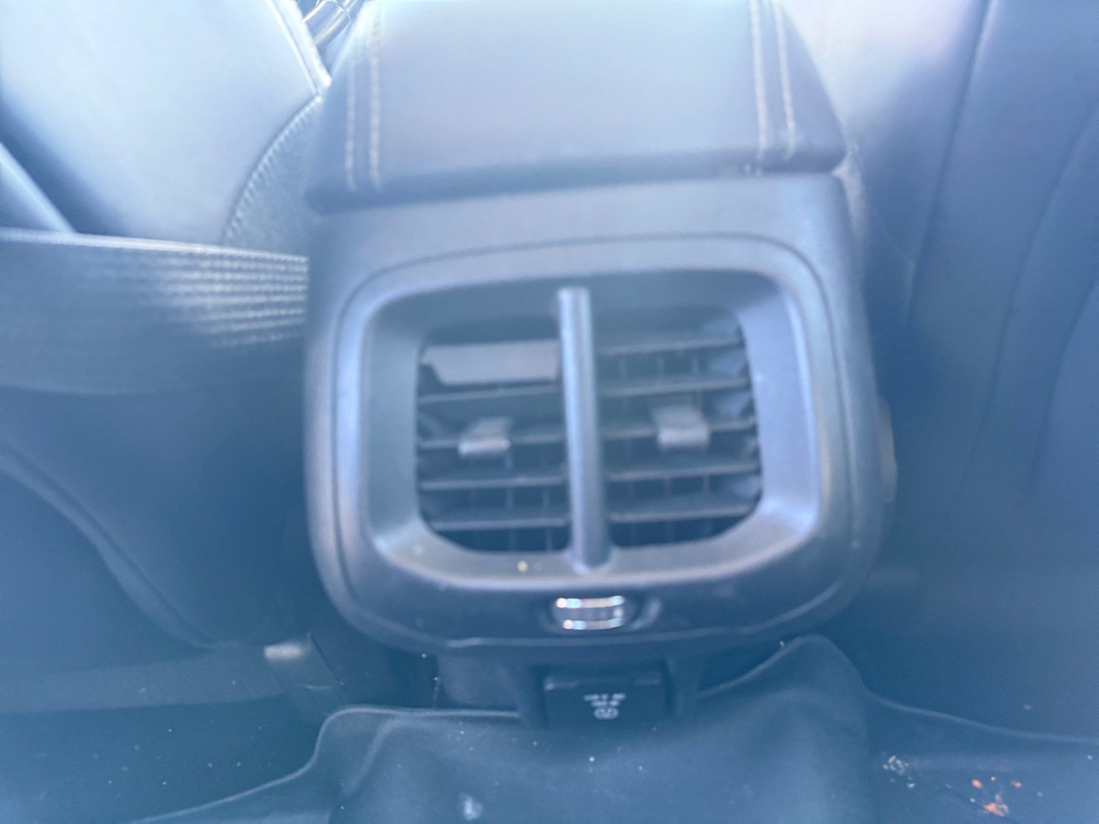 Used 2016 Jeep Cherokee Limited AWD/4WD image 30
