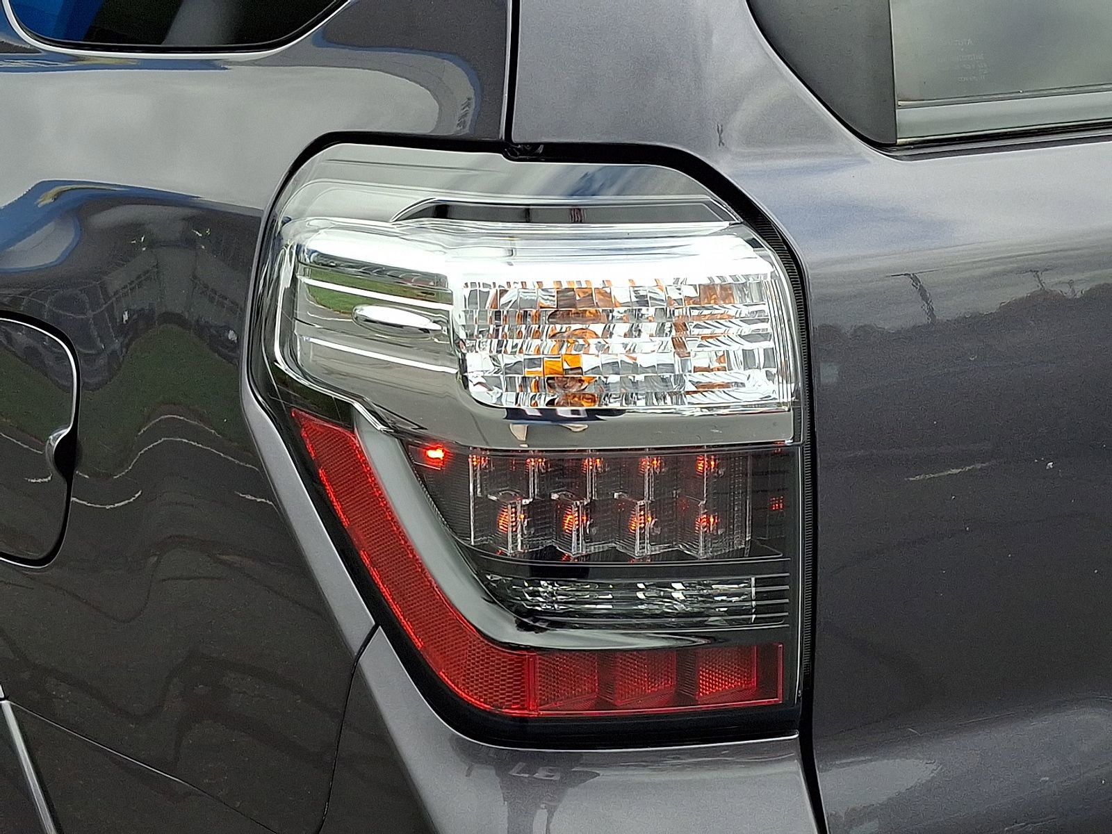 Used 2021 Toyota 4Runner SR5 Premium image 10