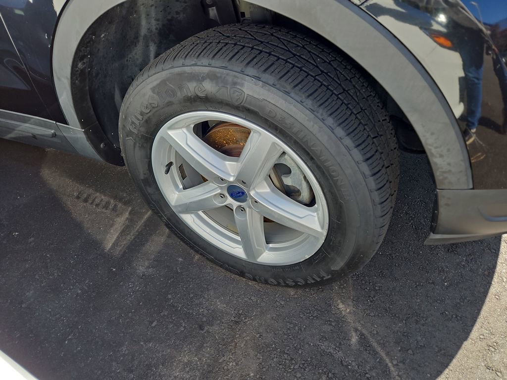 Used 2019 Ford Explorer 4WD w/ Class III Trailer Tow Package image 7