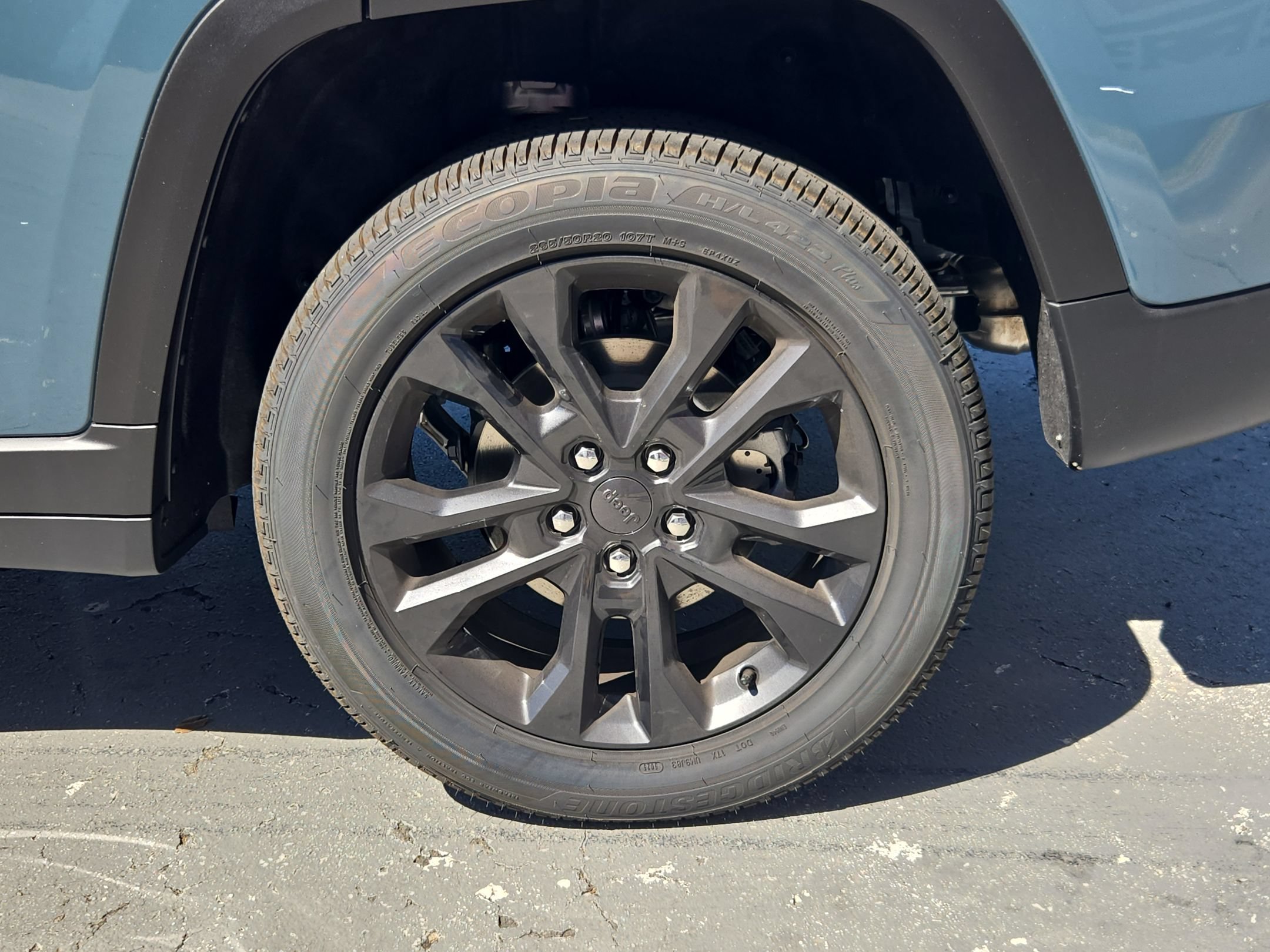 New 2027 Jeep Grand Cherokee Limited AWD/4WD image 13