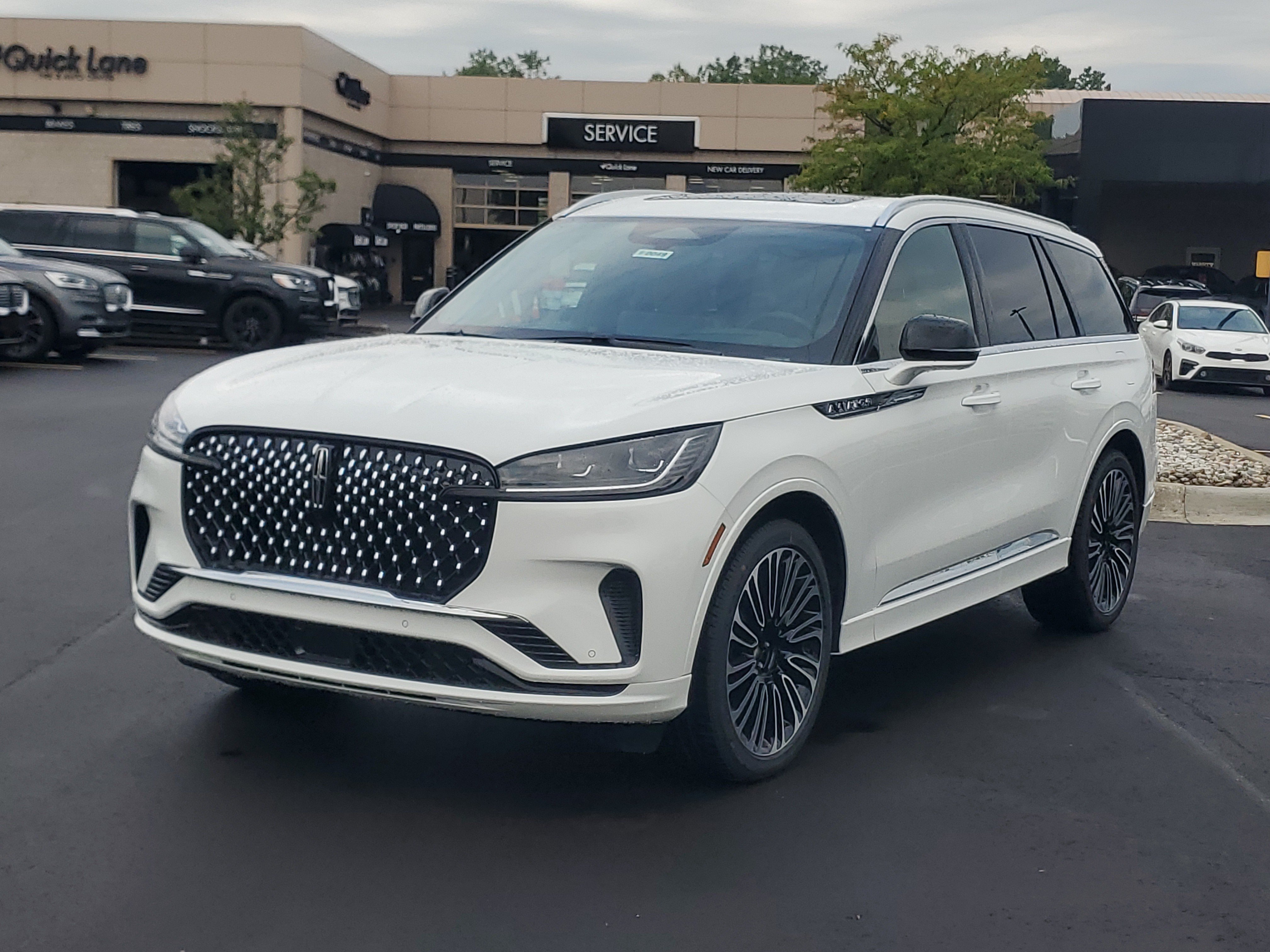 New 2027 Lincoln Aviator Black Label w/ Dynamic Handling Package AWD/4WD video 2