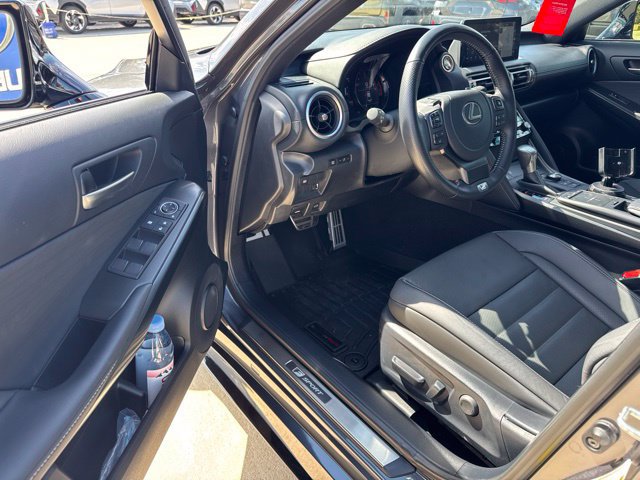 Used 2021 Lexus IS 350 F Sport w/ Navigation Package RWD image 12