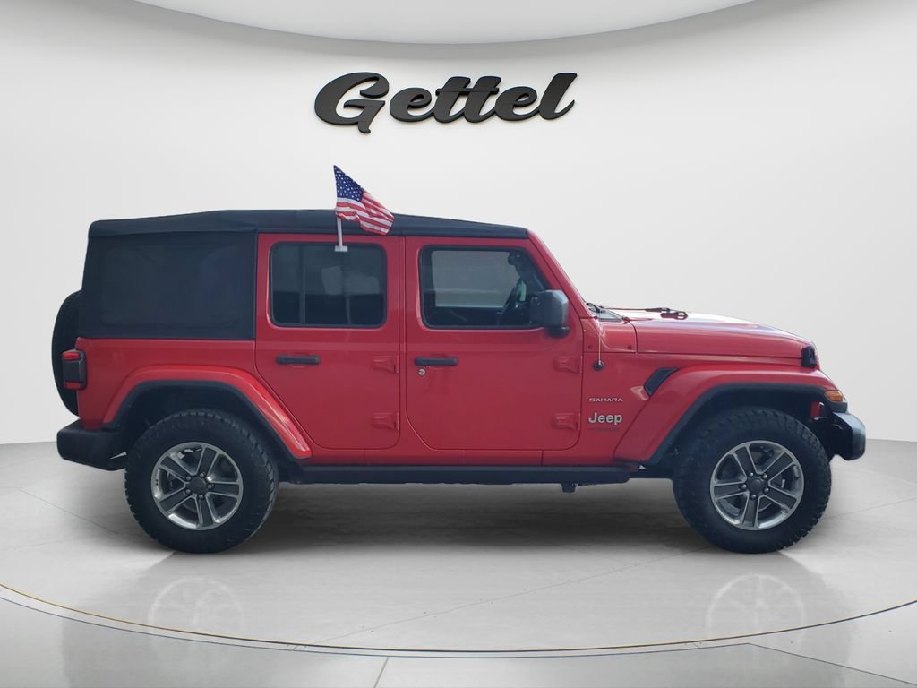 Used 2018 Jeep Wrangler Unlimited Sahara AWD/4WD image 4