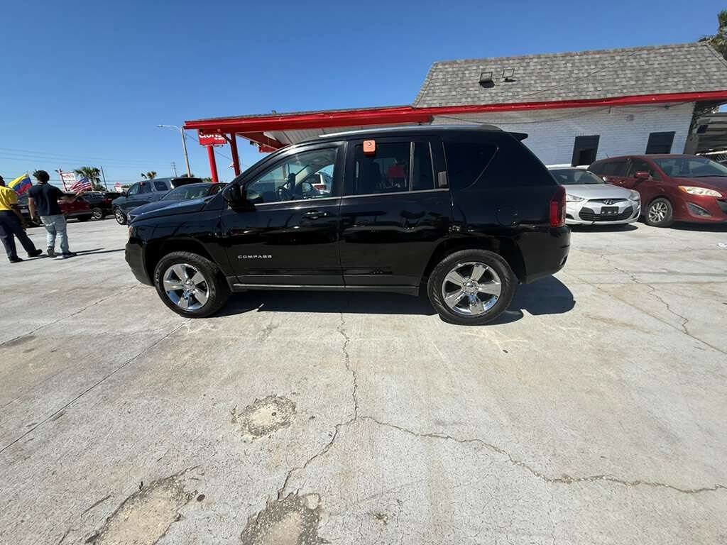 Used 2014 Jeep Compass Latitude image 7