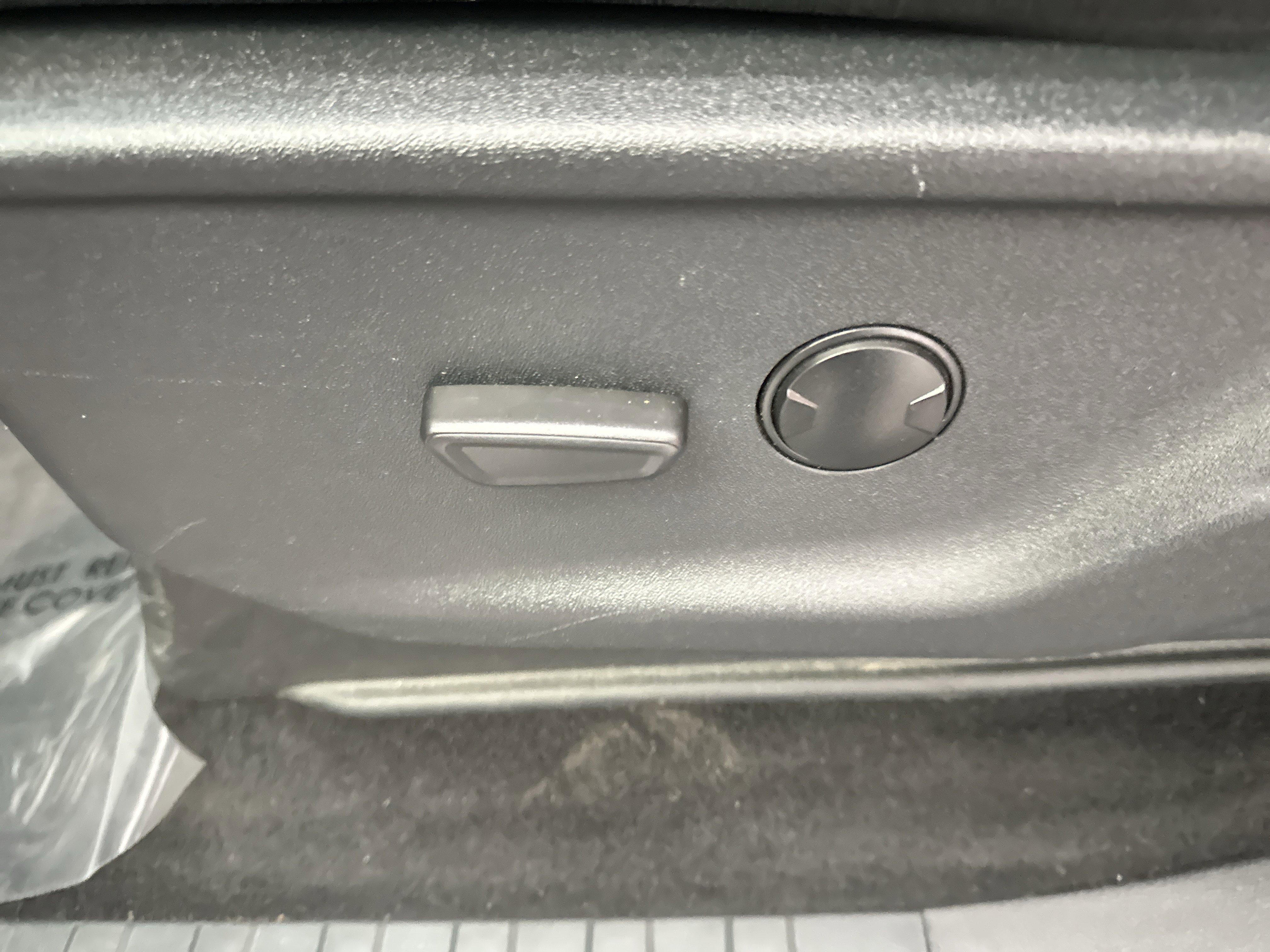 Used 2025 Ford F150 XLT w/ Equipment Group 301A Standard image 24