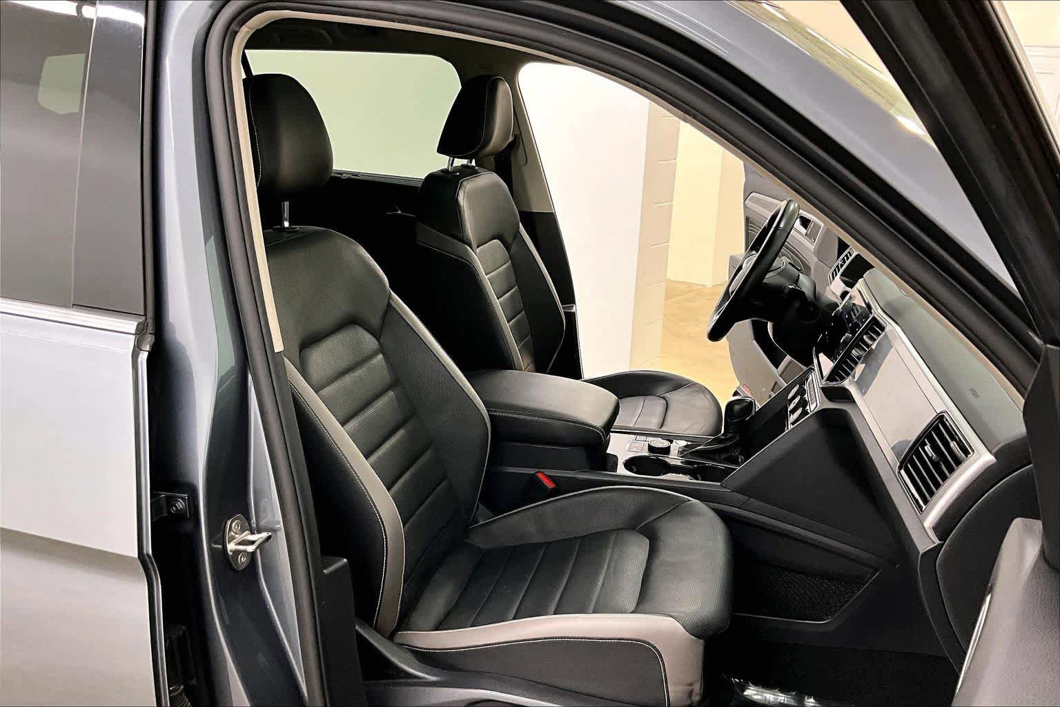 Used 2021 Volkswagen Atlas SEL Premium AWD/4WD image 9