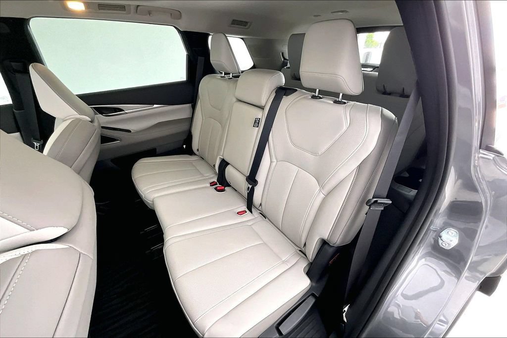 New 2027 INFINITI QX60 Luxe w/ Cargo Package FWD image 20