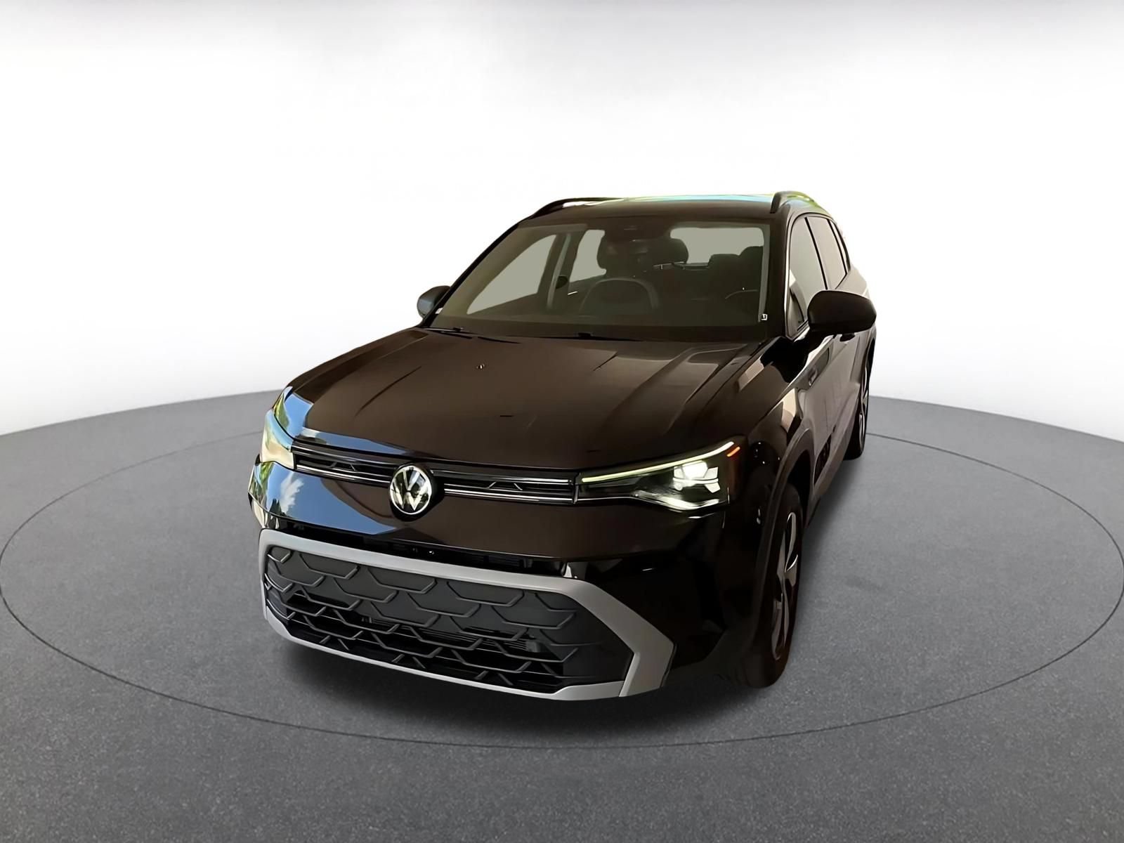 Used 2025 Volkswagen Taos S AWD/4WD image 7