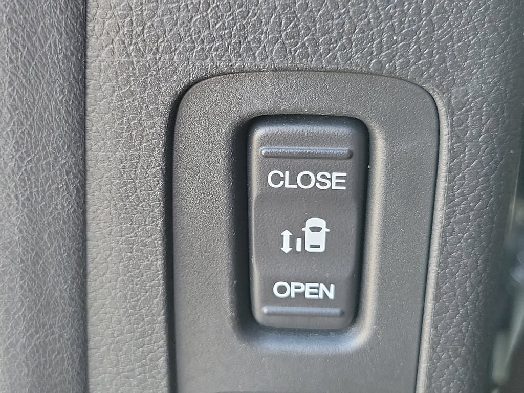 Certified 2024 Honda Odyssey EX-L image 20