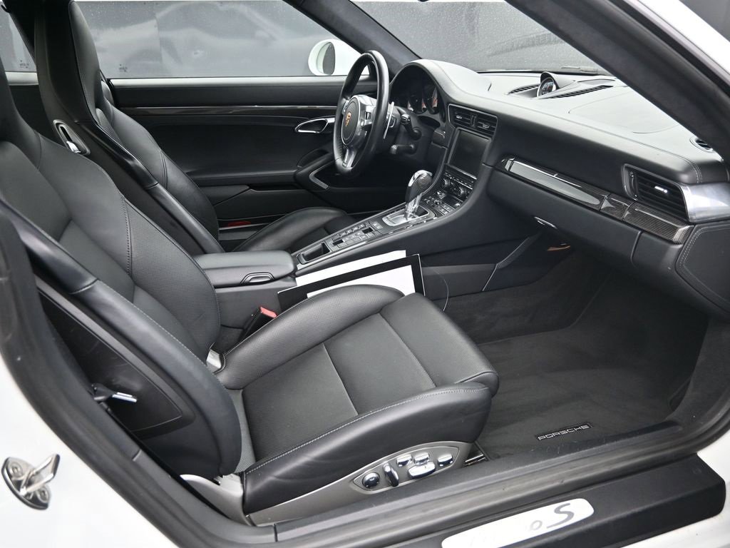 Used 2014 Porsche 911 Turbo S image 14