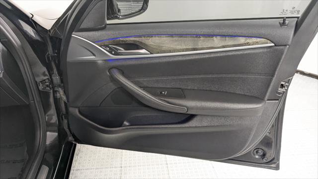 Used 2020 BMW 530i w/ Convenience Package image 23