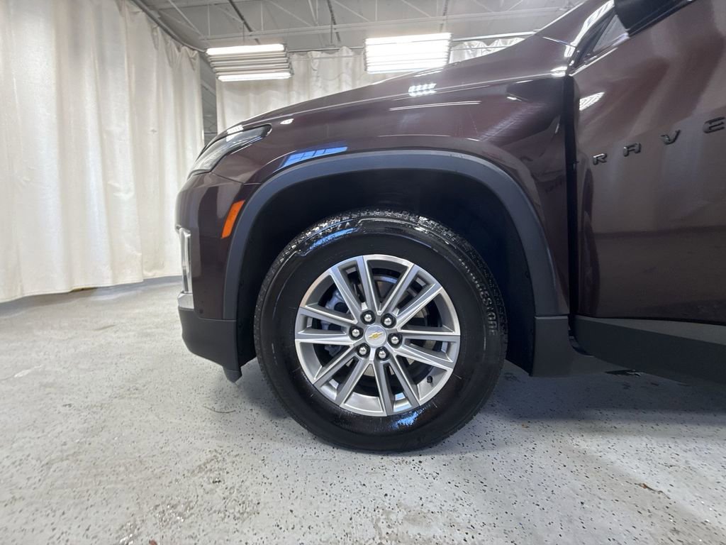Certified 2023 Chevrolet Traverse LT image 42